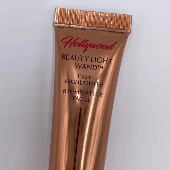 NEW Charlotte Tilbury Beauty Light Wand Easy Highlighter in Spotlight Rose Gold - Picture 4 of 6